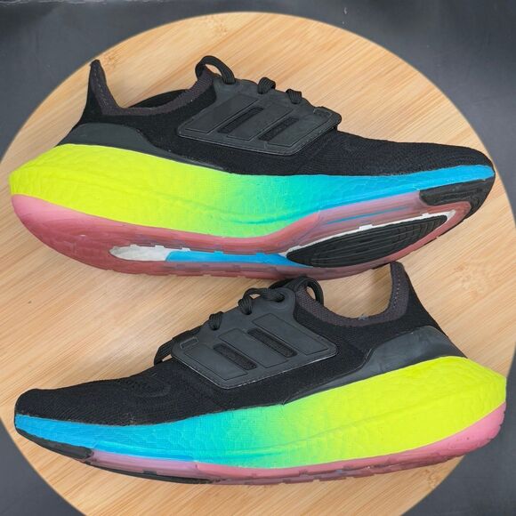 Adidas UltraBoost 22 \'Black Multi Gradient\' Mens Sz 5 main image 7